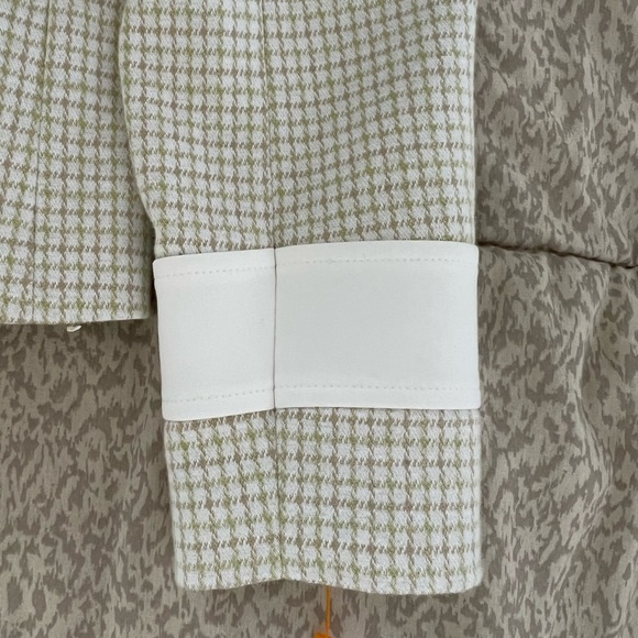 ⭐️🌴NWT Ecru Jacket - Picture 2 of 5